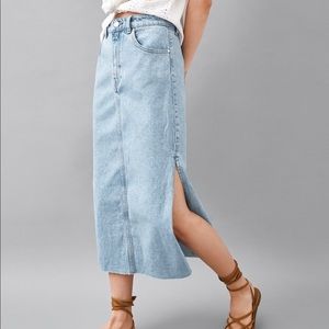 •Zara• Denim Side Slit Midi Skirt